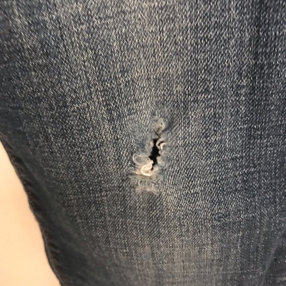 Levi’s - Picture 2 of 4